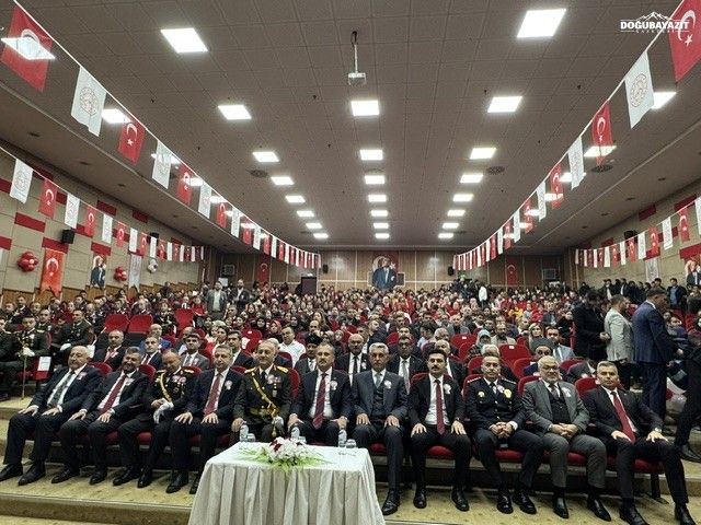 Ağrıda 29 Ekim Cumhuriyet Bayramı Coşkuyla Kutlandı Vali Bozkurttan Birlik Vurgusu ​