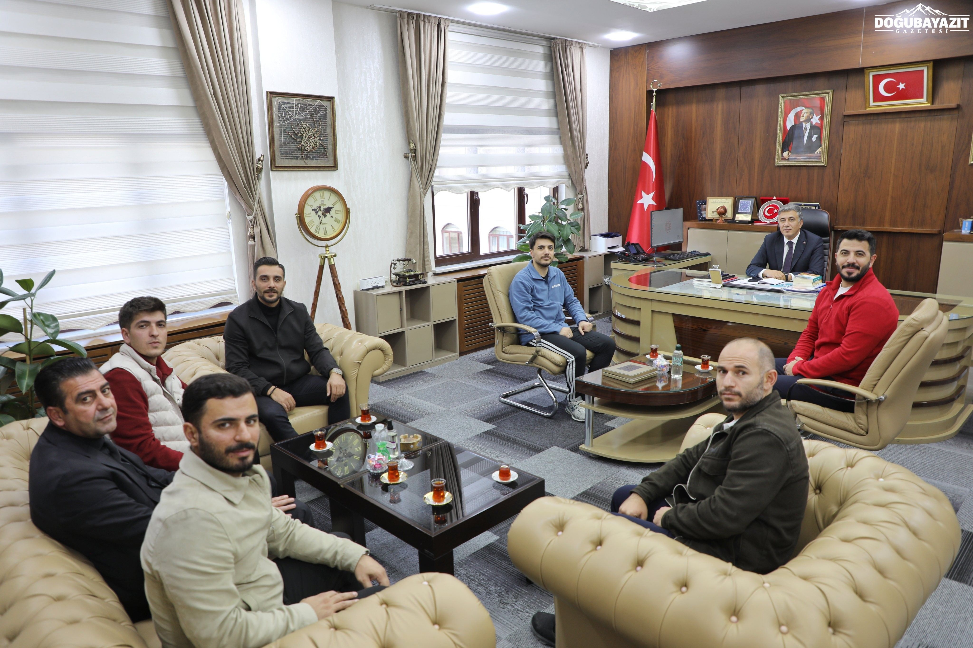 Ağrı'da Futsal Turnuvasının Şampiyonu Bölge Finallerine Gidiyor
