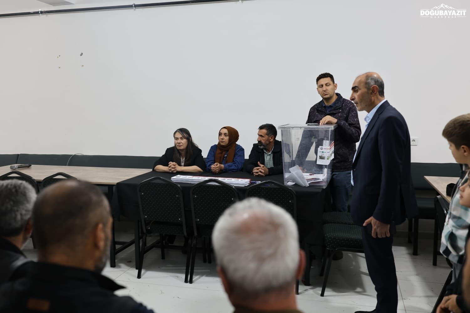 Ağrı'da Sağlık Ocağı, Barınak Ve Yol Talepleri Sandıktan Birinci Çıktı1