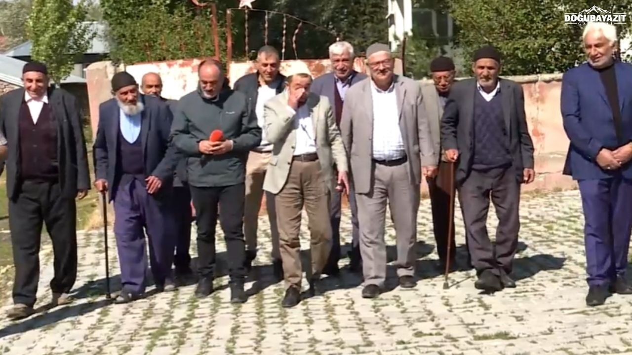 Ağrılı Gençlerin Meksika Çilesi 30 Bin Kişi Yollara Düştü (3)