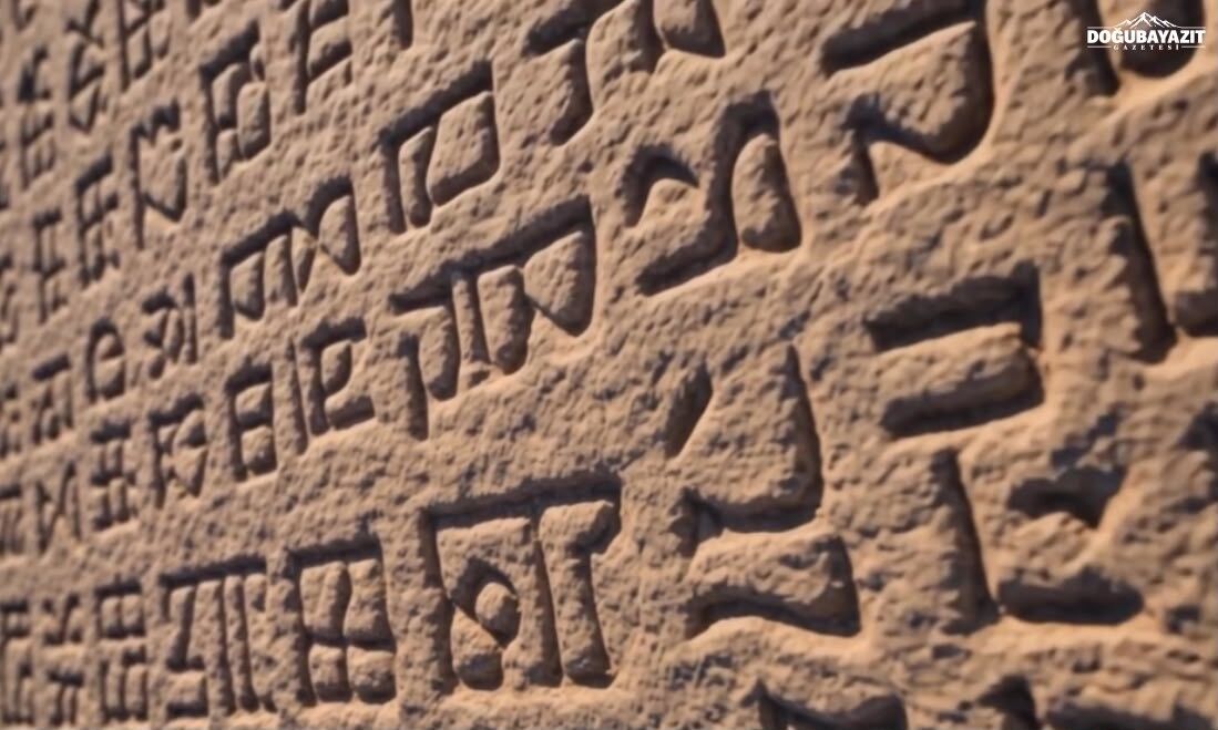 Ağrı'nın Saklı Mirası 2 Bin 800 Yıllık Arnavuz Tepesi Geçmişe Işık Tutuyor5