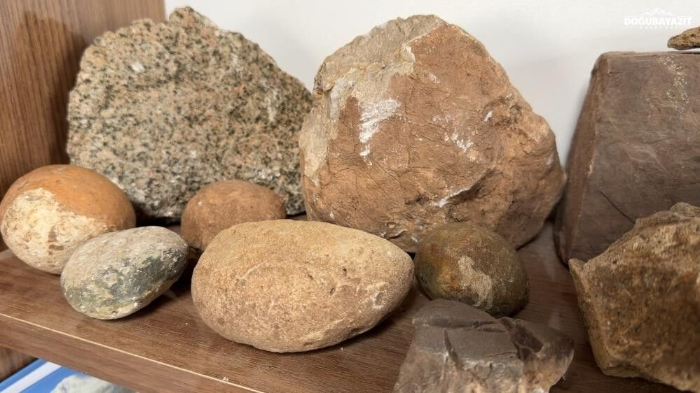 Bilim Dünyası Ağrı'da Buluştu Nuh'un Gemisi Araştırmasında Ilk Etap Bitti (3)