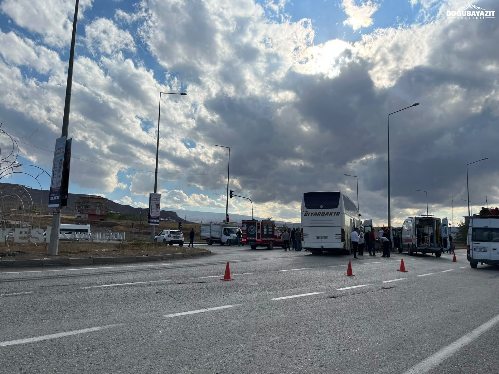Diyarbakır Otobüsü Doğubeyazıt’ta Kazaya Karıştı Yaralılar Var1