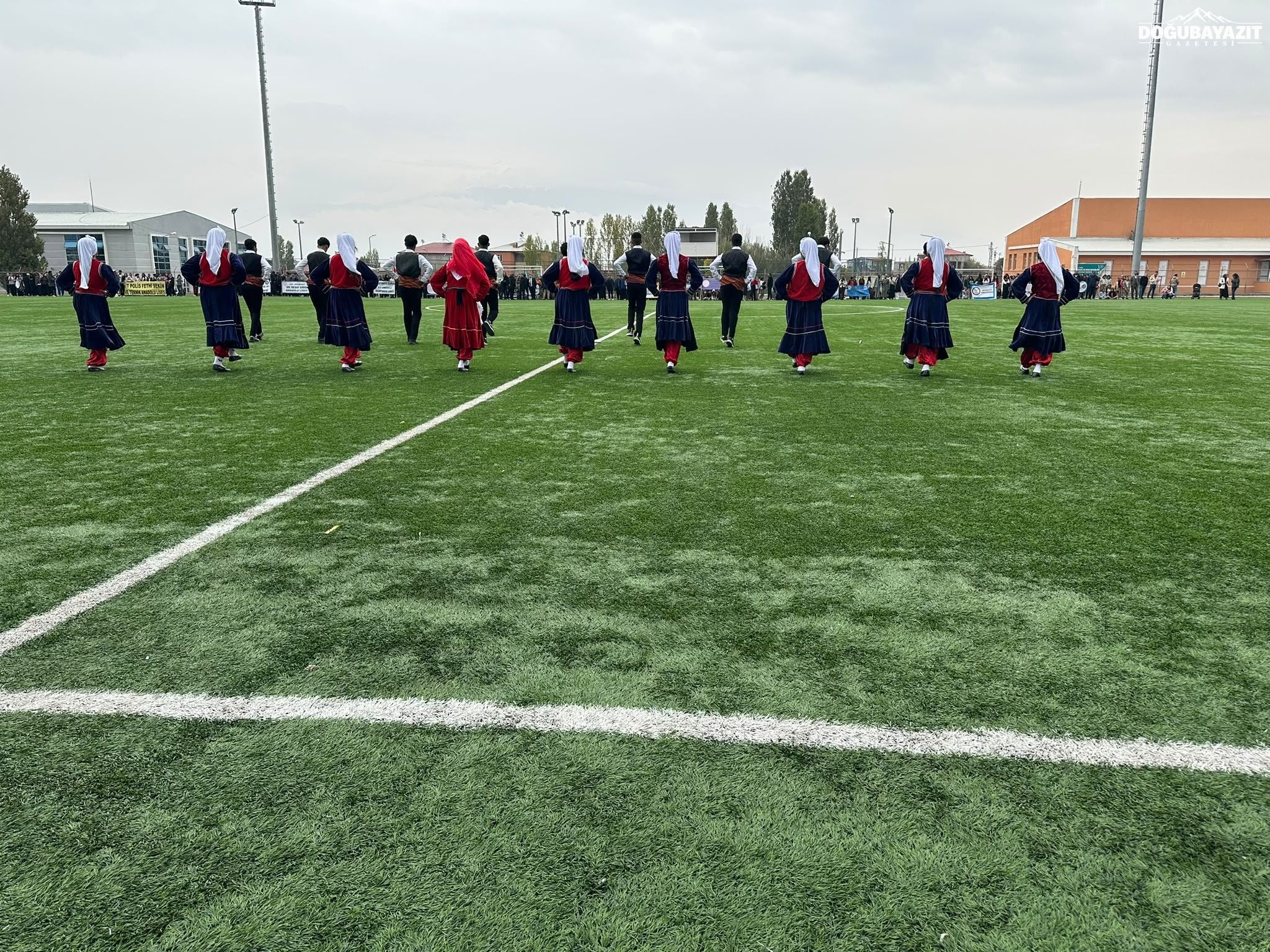 Doğubayazıt'ta 29 Ekim Kutlamaları Stadyuma Taşındı (2)