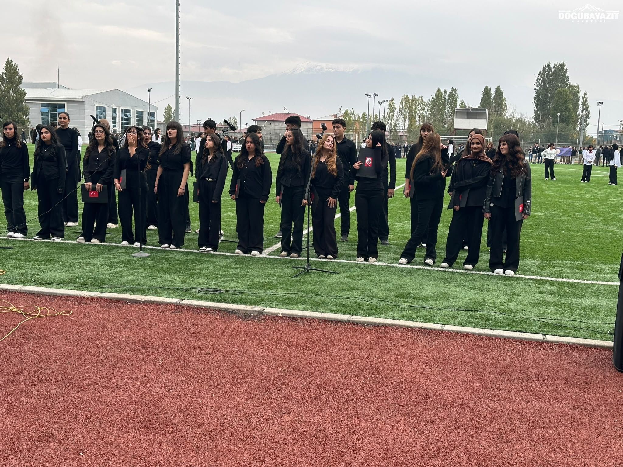 Doğubayazıt'ta 29 Ekim Kutlamaları Stadyuma Taşındı
