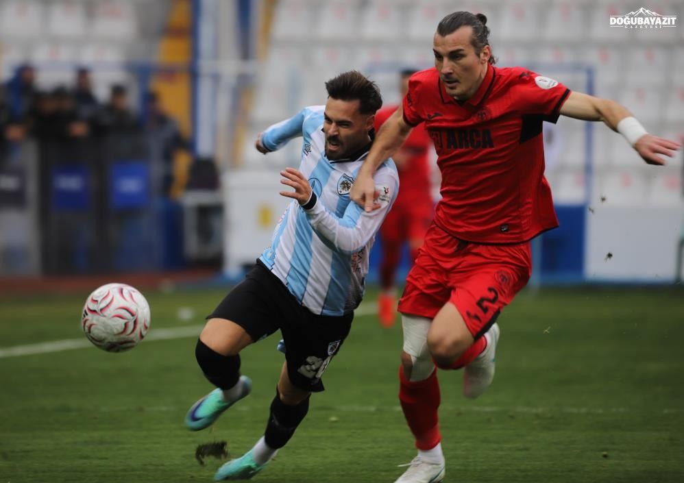 Erzurumspor Evinde Yıkıld