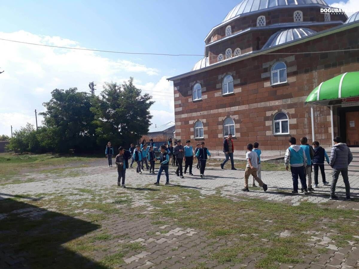 Patnos'ta Öğrenciler Müftülükte Ağırlandı